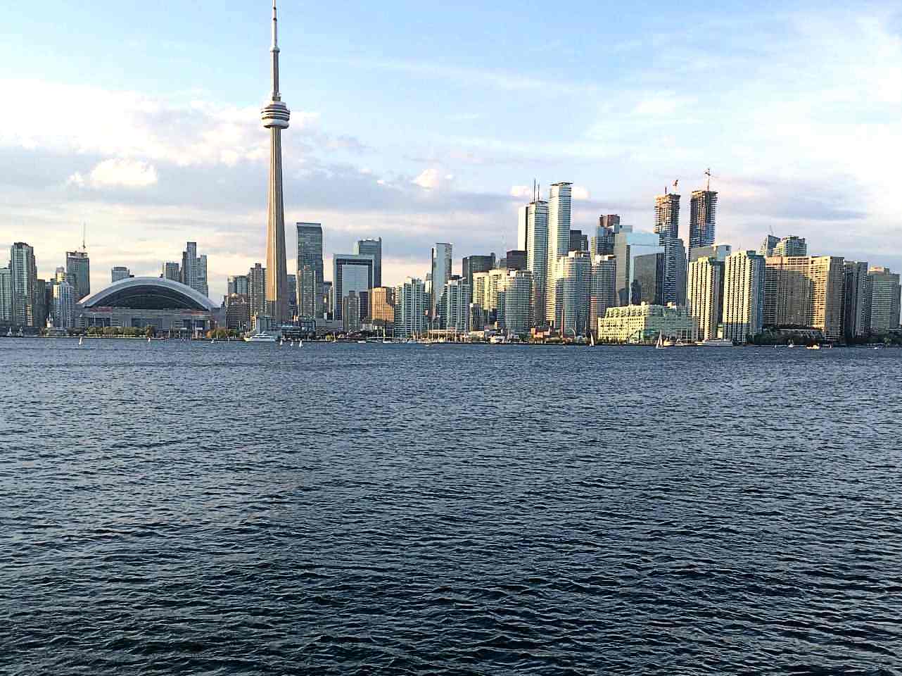 Harbourside-waterboat-trip-Toronto-Canada