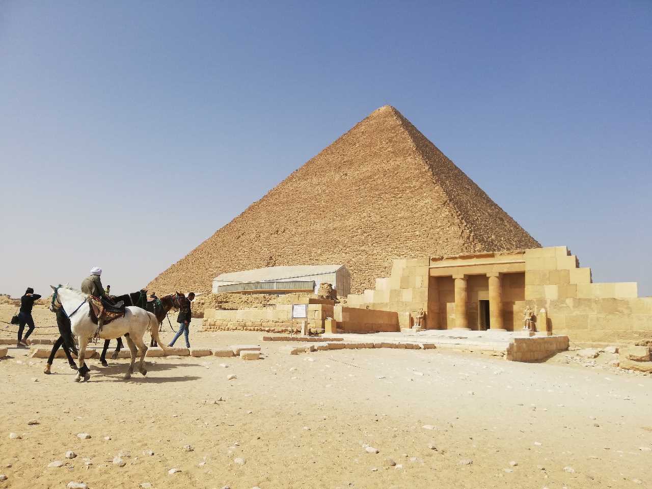 Giza-Pyramids-Cairo-Egypt